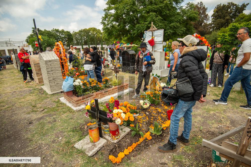 People Visit Cemeteries on the Day of the Dead - Mexico