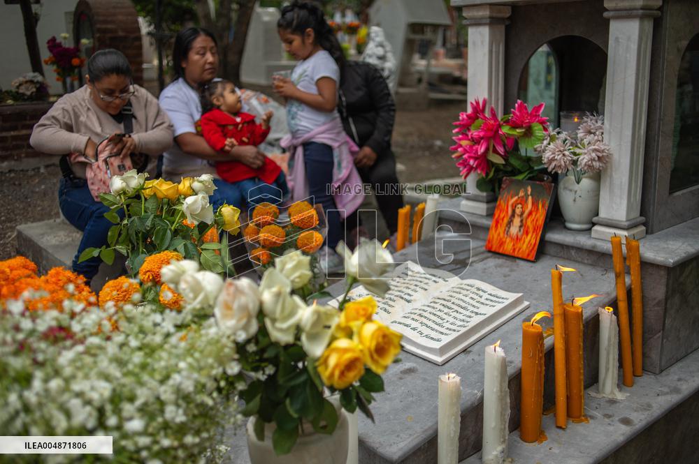 People Visit Cemeteries on the Day of the Dead - Mexico