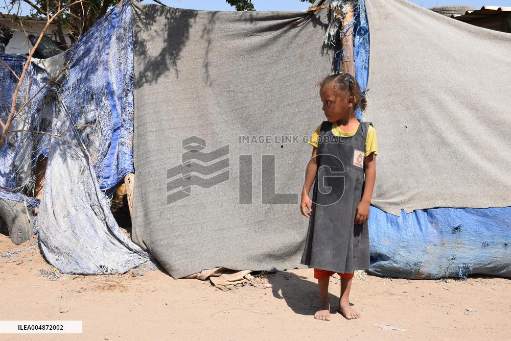 Displaced Children of Yemen - Aden