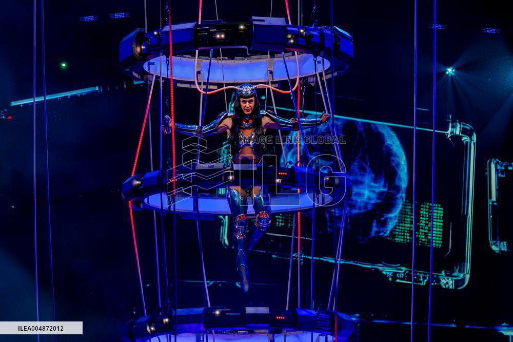 Katy Perry At The Life Times Tour 2025 - Casalecchio di Reno