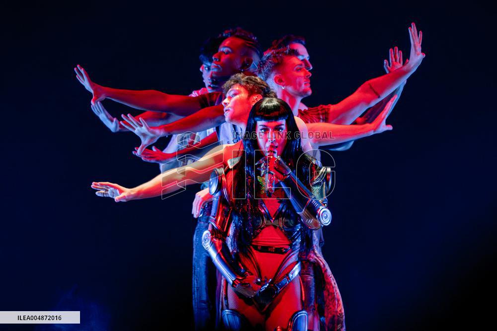 Katy Perry At The Life Times Tour 2025 - Casalecchio di Reno