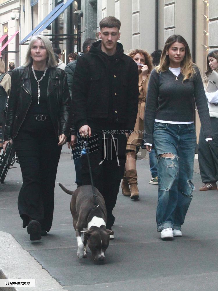 Alexis Saelemaekers Spotted In Milan With Family - Italy