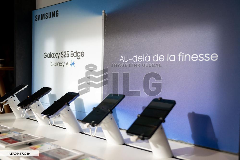 Launch of the limited-edition Stranger Things Freebox - Paris AJ