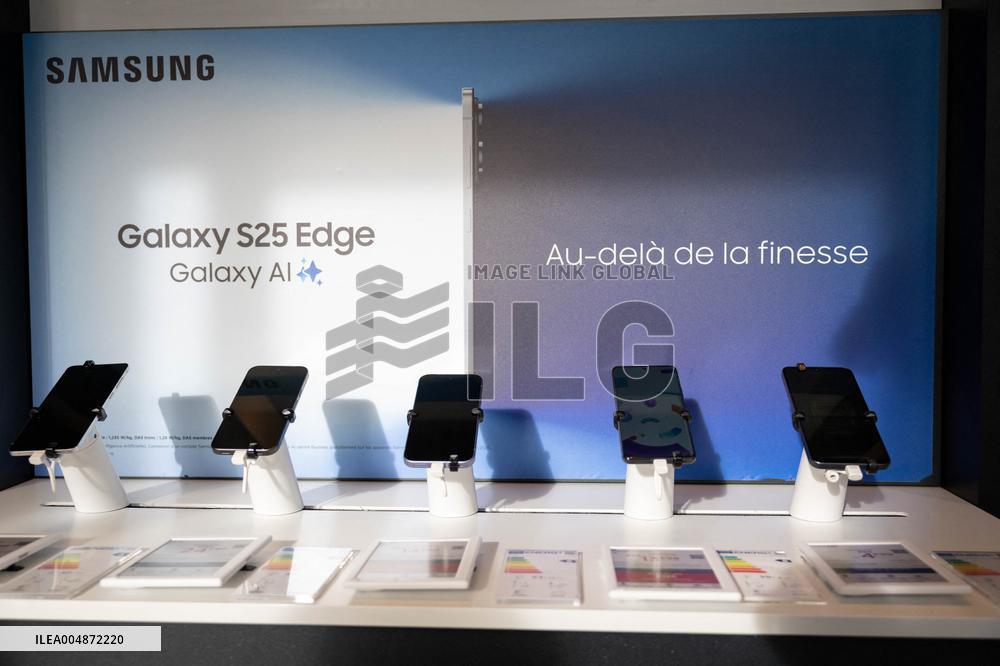 Launch of the limited-edition Stranger Things Freebox - Paris AJ