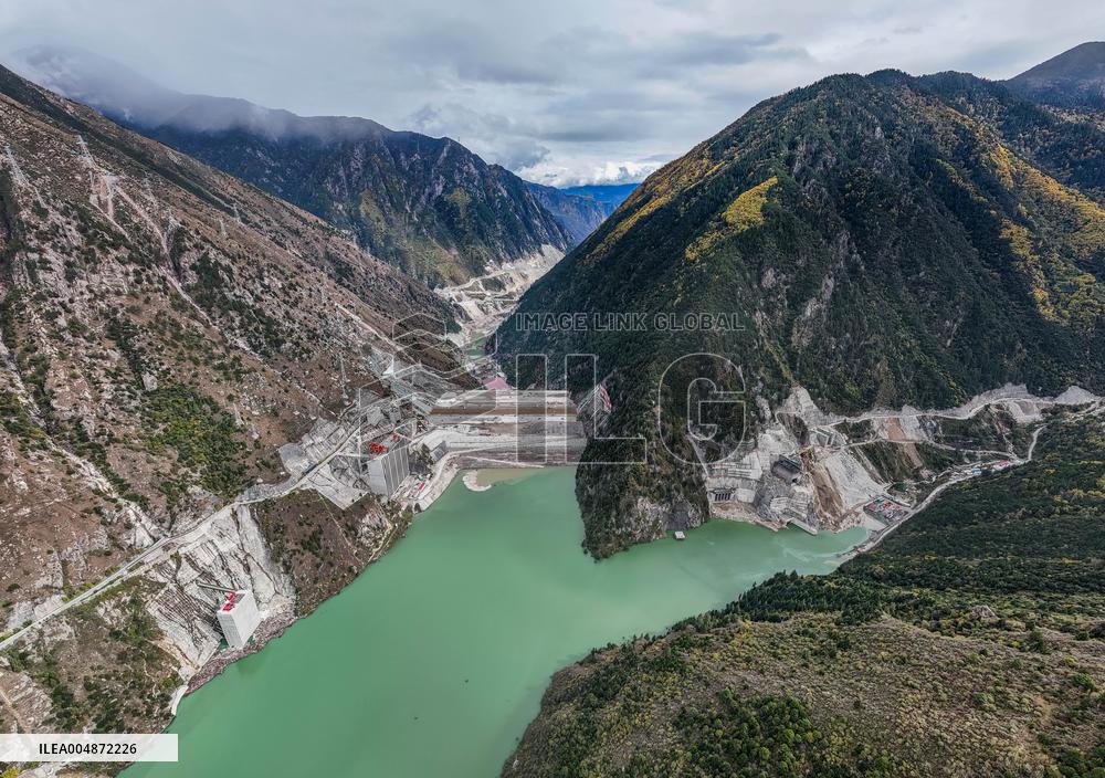World Highest Dam Shuangjiangkou Hydropower Station Construction