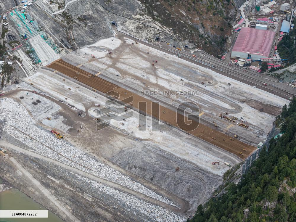 World Highest Dam Shuangjiangkou Hydropower Station Construction