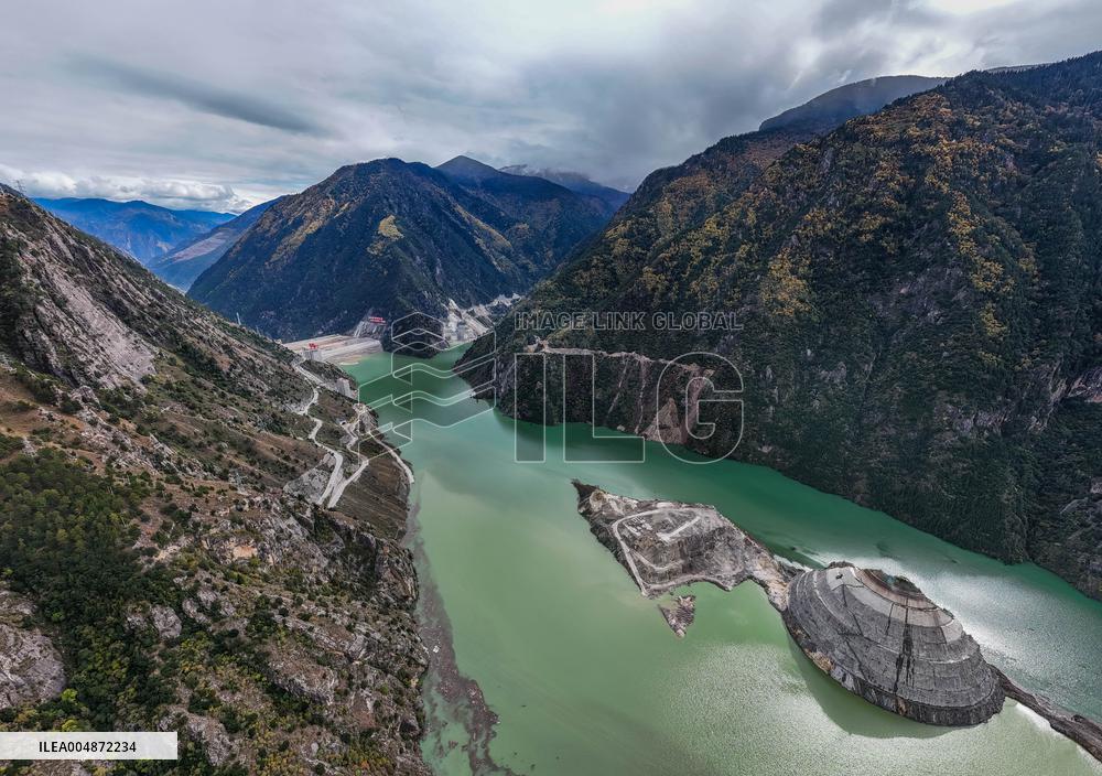 World Highest Dam Shuangjiangkou Hydropower Station Construction