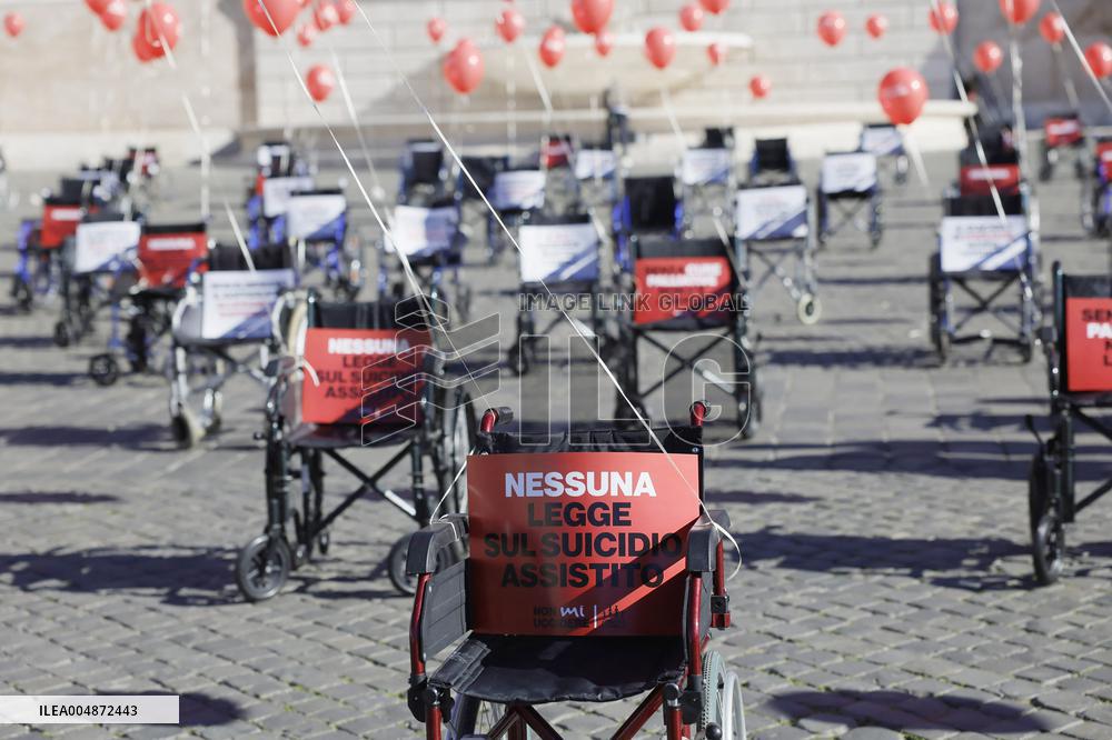 Flash Mob Against Medically Assisted Suicide - Rome
