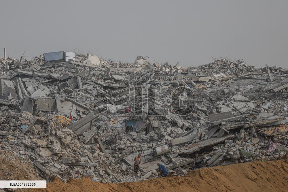 Life In The Ruins In Gaza After Ceasefire - Palestine