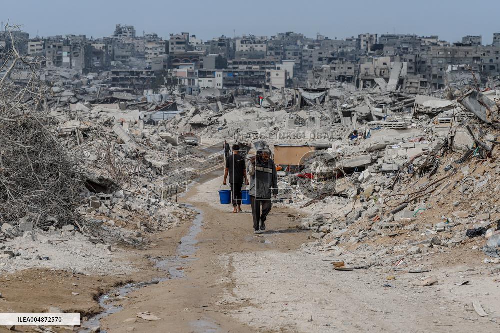 Life In The Ruins In Gaza After Ceasefire - Palestine
