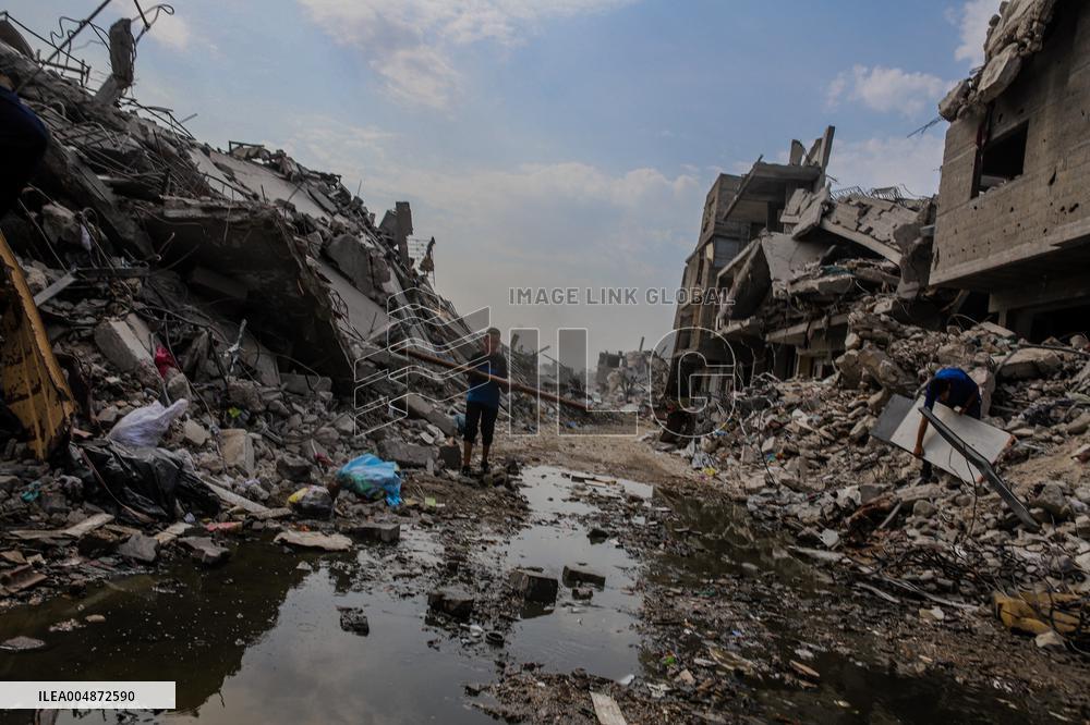 Life In The Ruins In Gaza After Ceasefire - Palestine