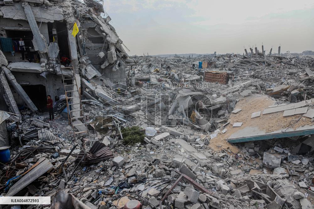 Life In The Ruins In Gaza After Ceasefire - Palestine