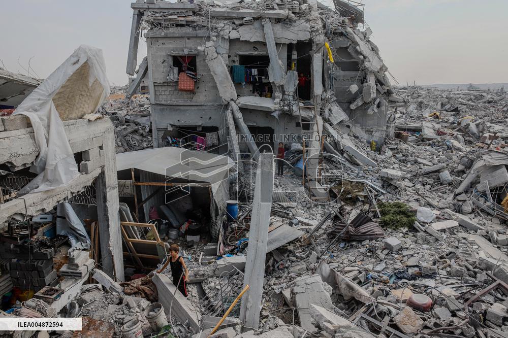 Life In The Ruins In Gaza After Ceasefire - Palestine