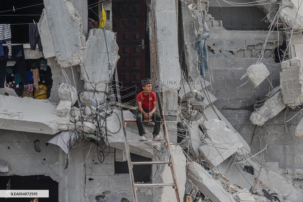 Life In The Ruins In Gaza After Ceasefire - Palestine