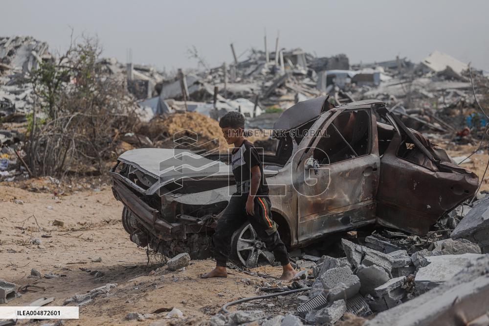 Life In The Ruins In Gaza After Ceasefire - Palestine