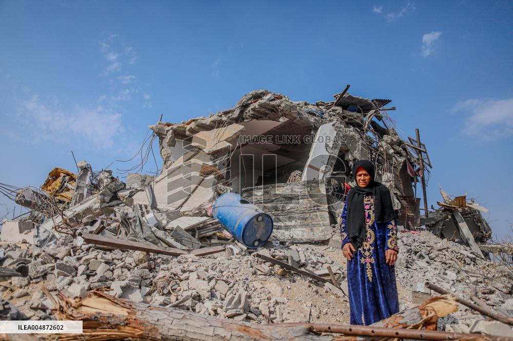 Life In The Ruins In Gaza After Ceasefire - Palestine