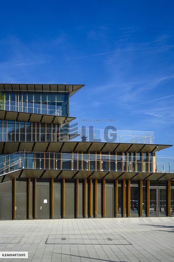 Illustration - Saint-Denis Pleyel Station - Paris Express