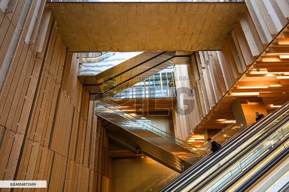 Illustration - Saint-Denis Pleyel Station - Paris Express