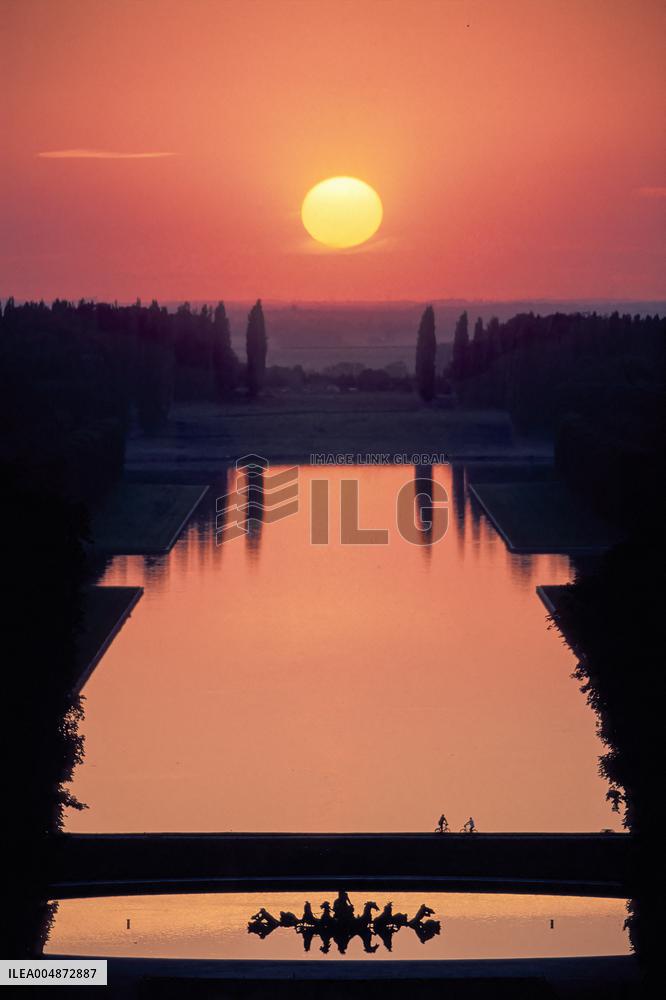 Illustration - Versailles