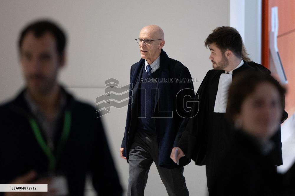 Lafarge trial opening day - Paris