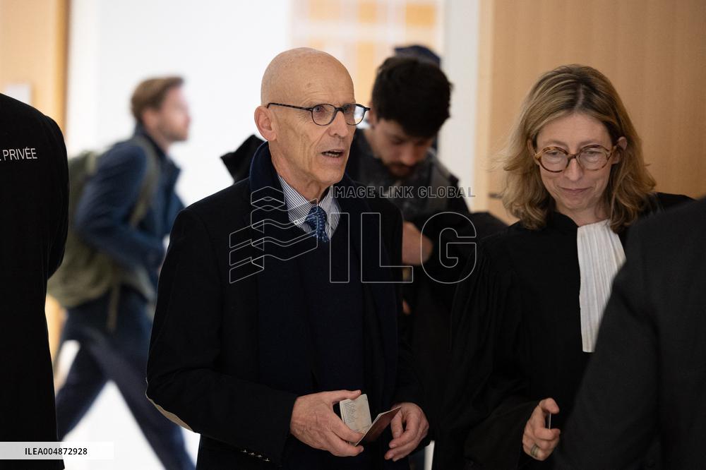 Lafarge trial opening day - Paris