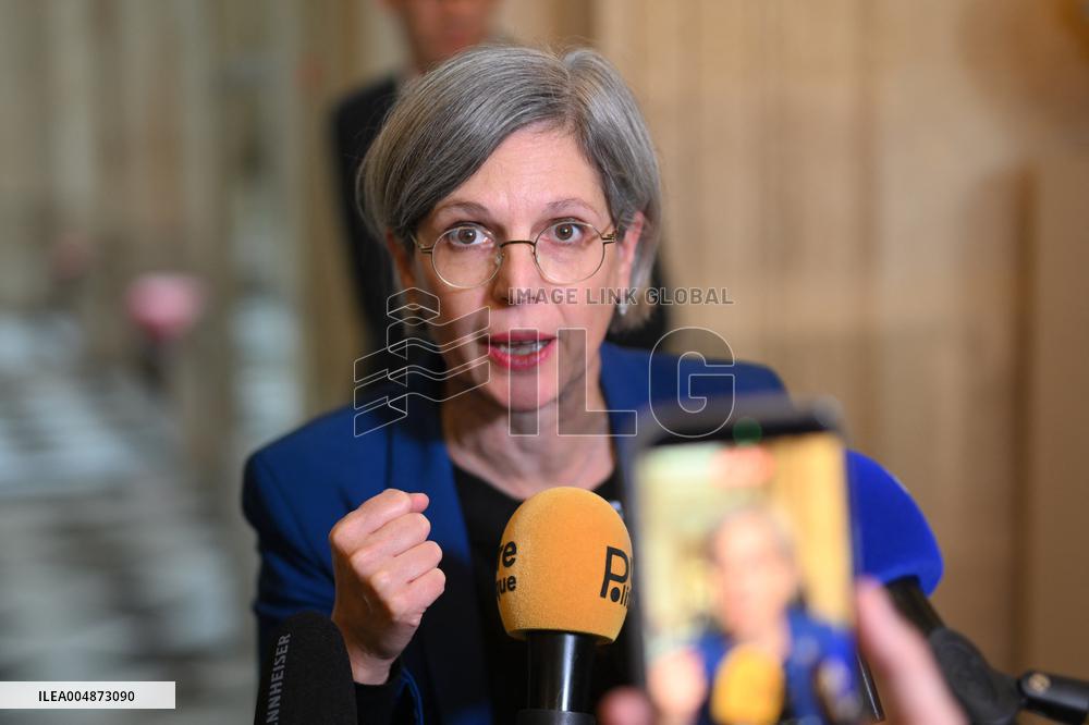 Session Of Questions To The Government At The French Senate - Paris