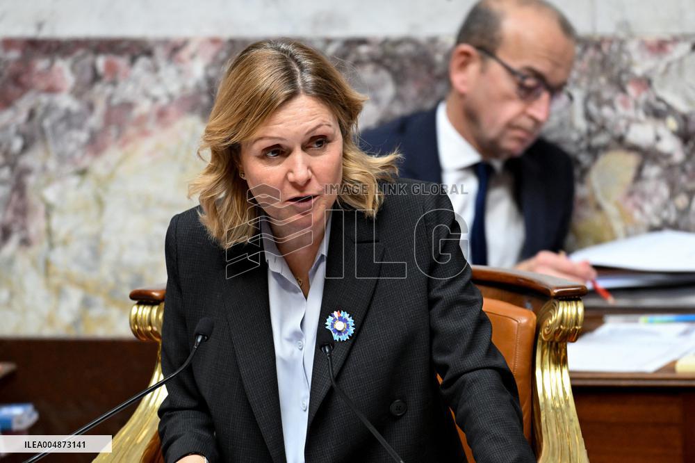 Session Of Questions To The Government At The French Senate - Paris