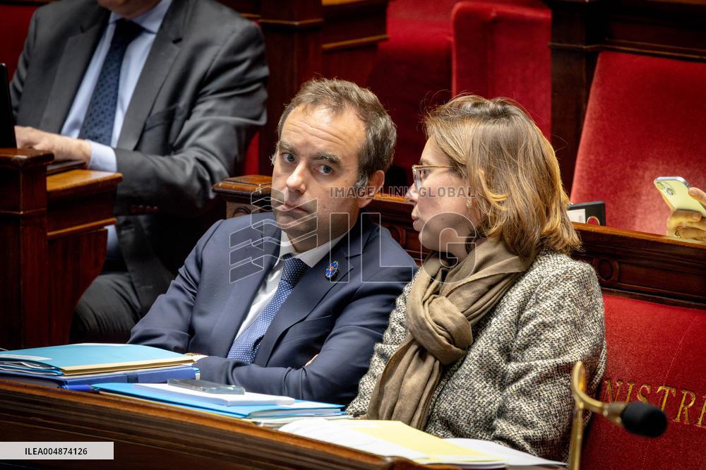 Opening session to discuss France's social security budget - Paris AJ