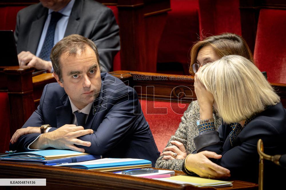 Opening session to discuss France's social security budget - Paris AJ