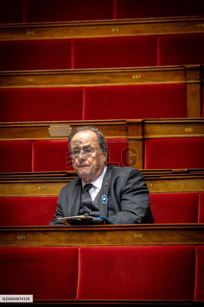 Opening session to discuss France's social security budget - Paris AJ