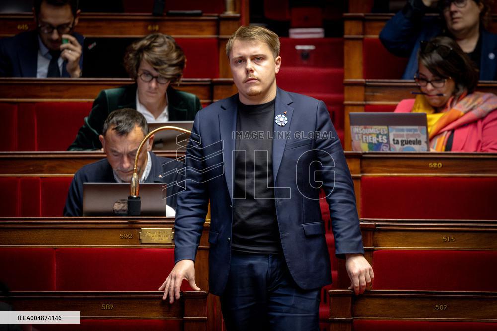 Opening session to discuss France's social security budget - Paris AJ