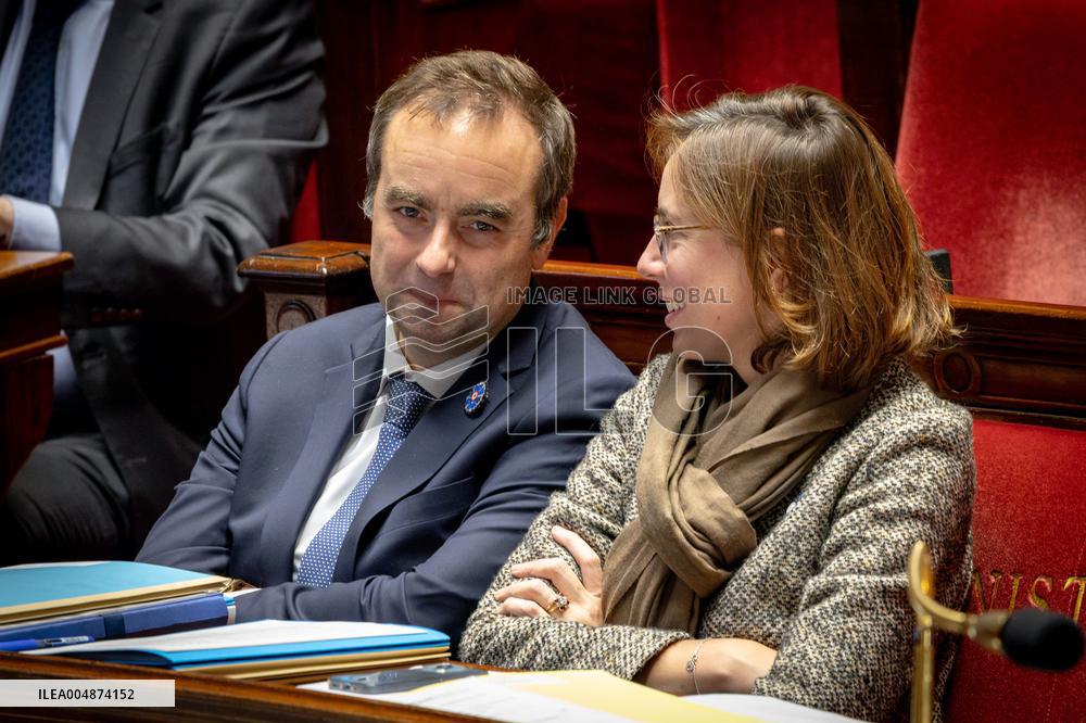 Opening session to discuss France's social security budget - Paris AJ