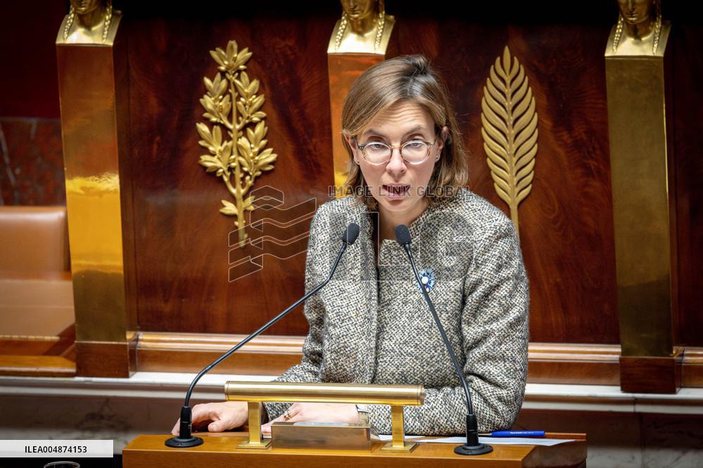 Opening session to discuss France's social security budget - Paris AJ