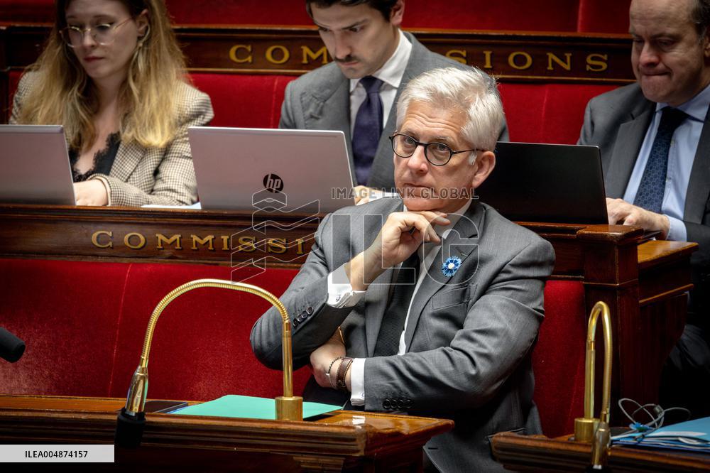 Opening session to discuss France's social security budget - Paris AJ