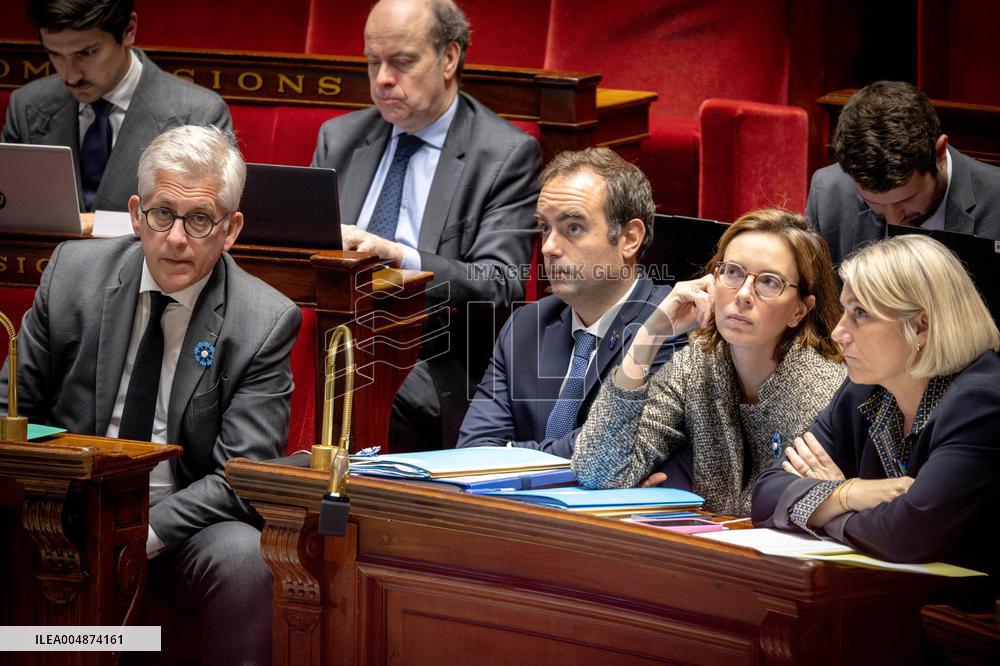 Opening session to discuss France's social security budget - Paris AJ