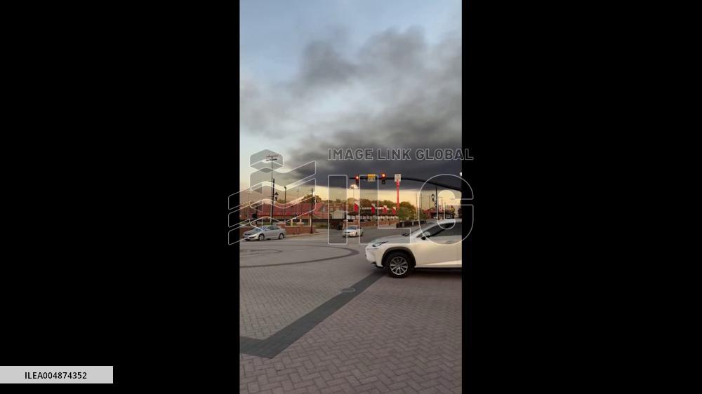 US: UPS Cargo Plane Crashes Near Airport in Louisville, Kentucky 3