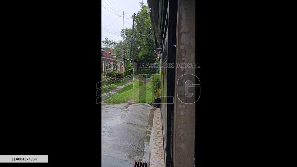 Philippines: Typhoon Kalmaegi Lashes Central Regions With Strong Winds and Heavy Rain 5