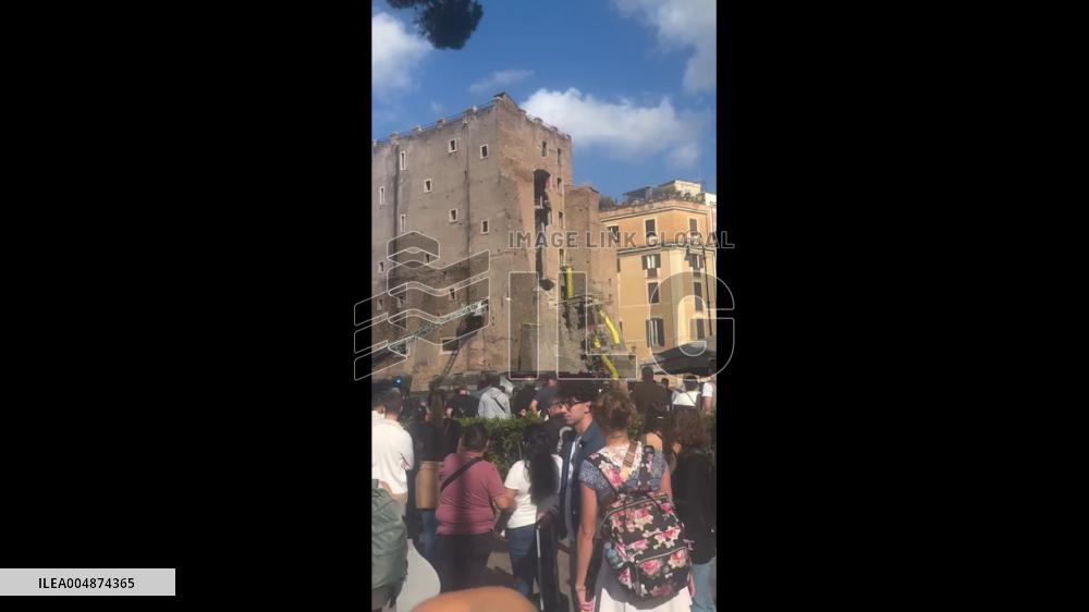 Italy: Torre dei Conti Medieval Roman Tower Collapse Leaves 1 Dead Amid Restoration