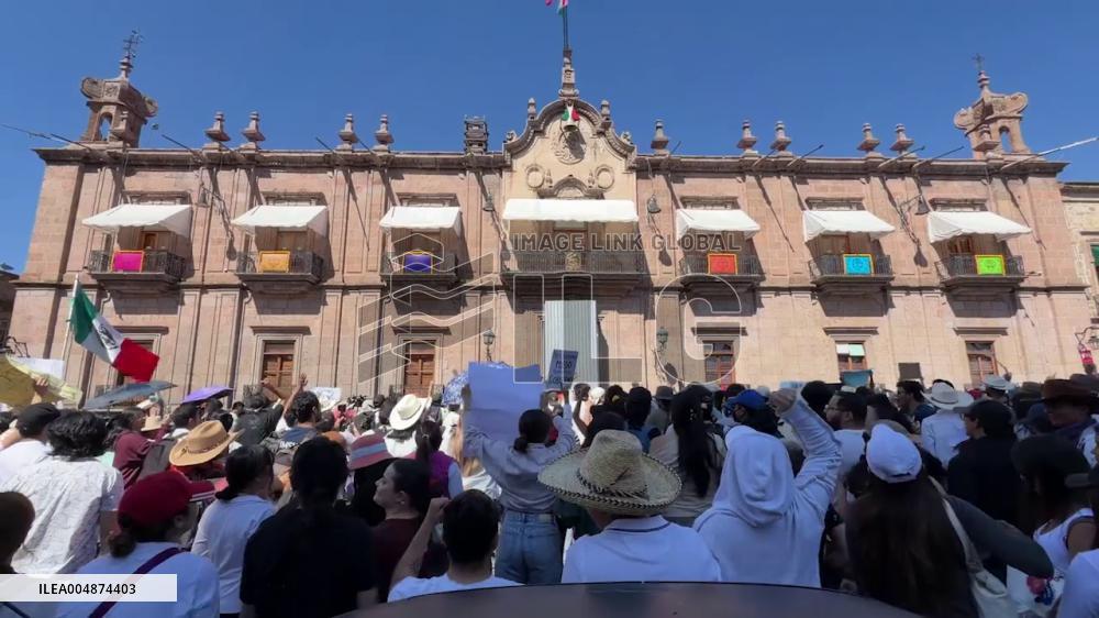 Mexico: Protest Erupts After Anti-Crime Mayor Killed in Michoacán 3