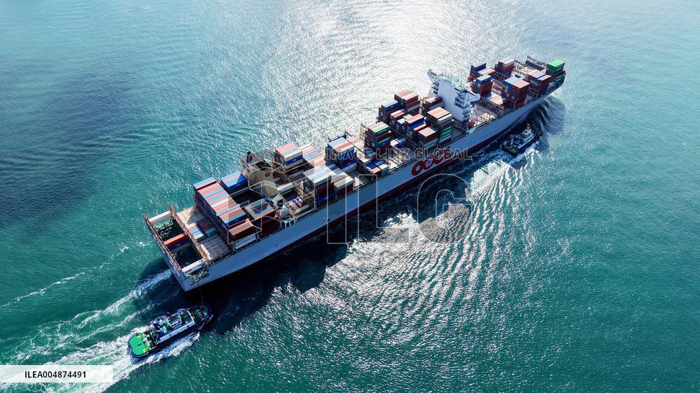 Foreign Trade Containers Cargo Ship