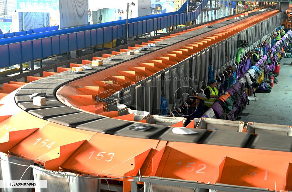 Online Shopping Logistics Peak in China