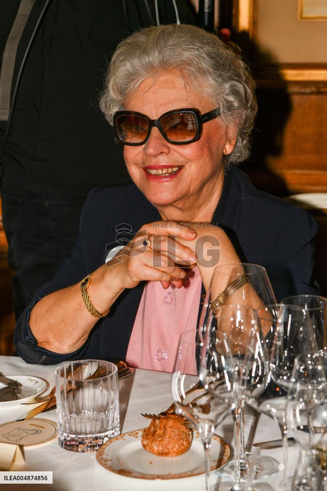 Laurent Mauvignier Wins Goncourt Prize For “La Maison Vide” - Paris