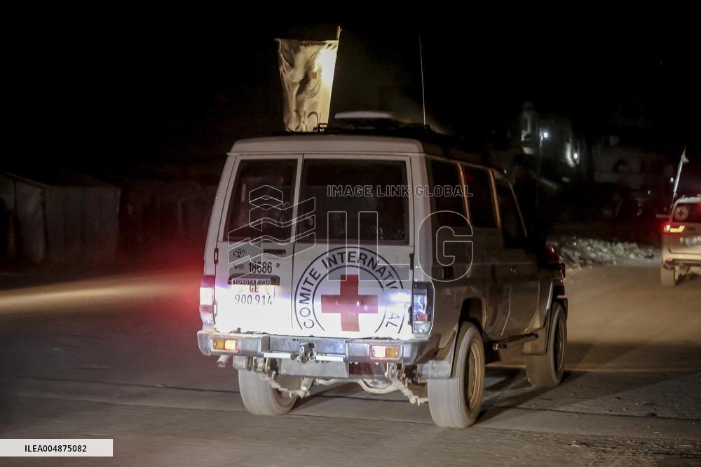Red Cross Enters Gaza City