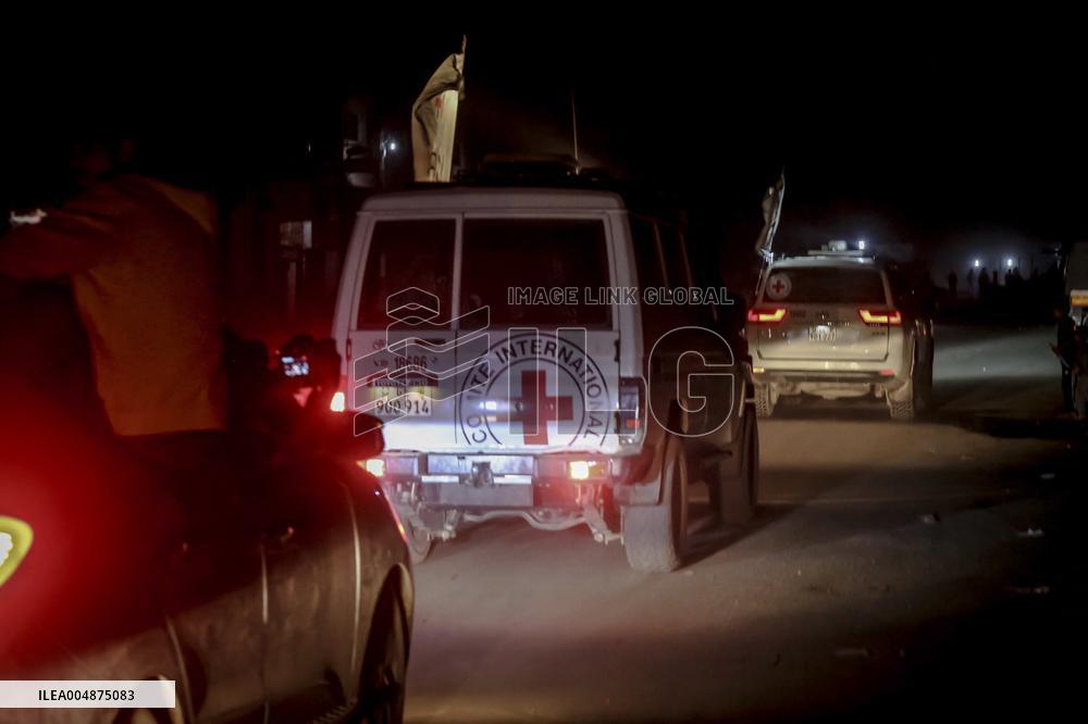 Red Cross Enters Gaza City