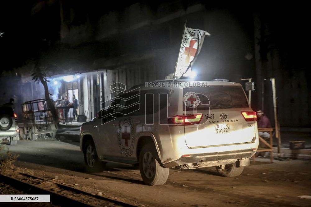Red Cross Enters Gaza City