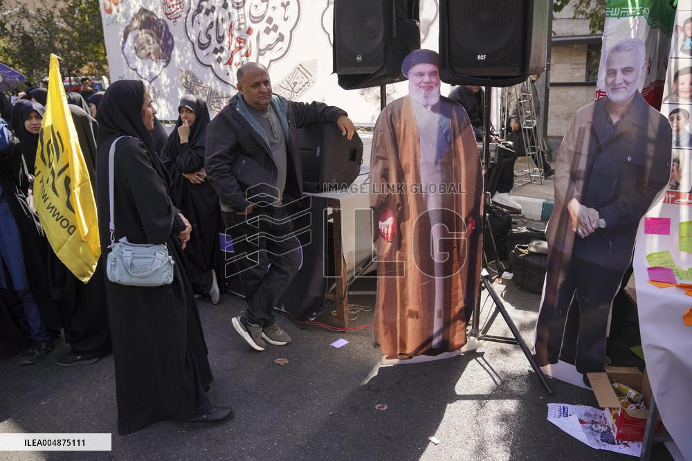 Iranians Rally At Former US Embassy - Tehran