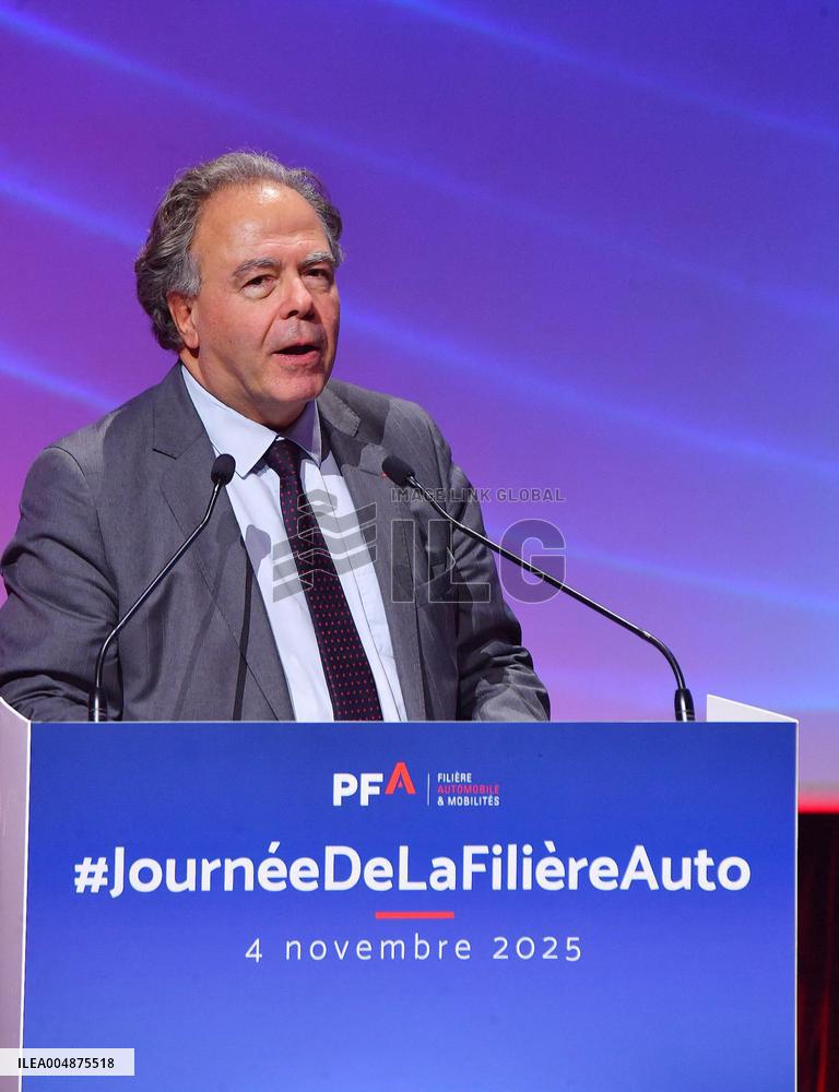 Ministerial Visits to Automotive Industry Day - Paris