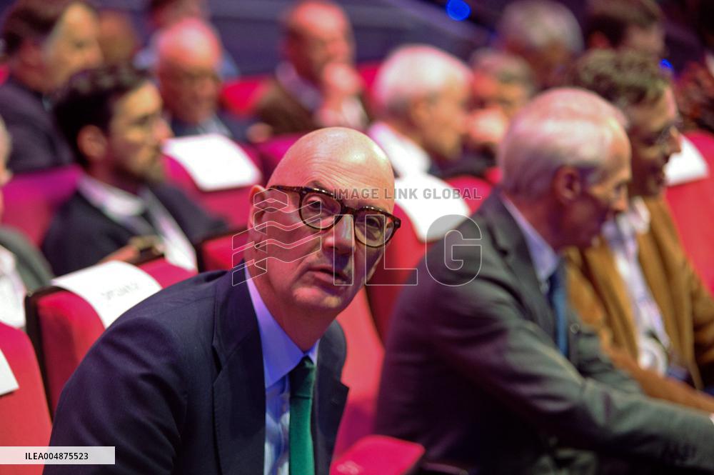 Ministerial Visits to Automotive Industry Day - Paris