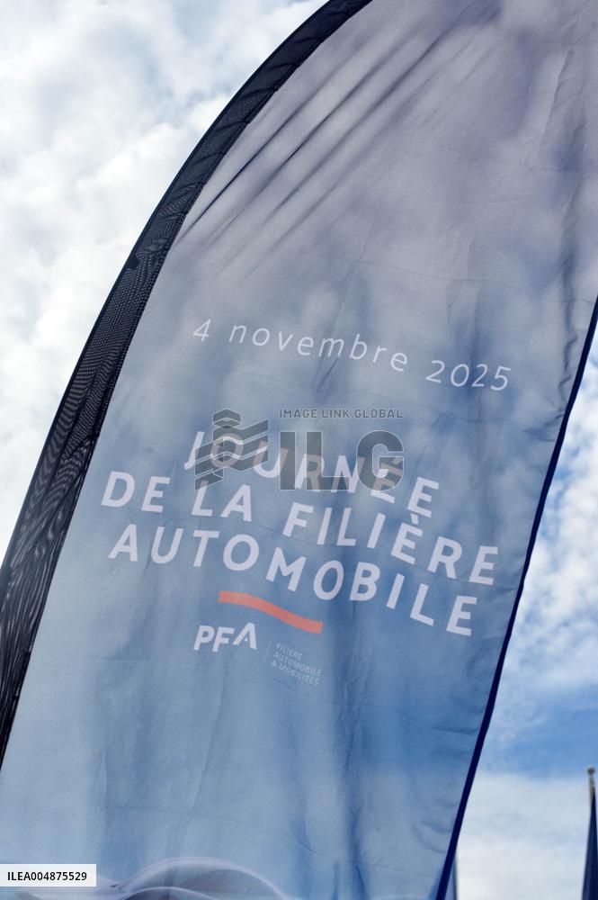 Ministerial Visits to Automotive Industry Day - Paris