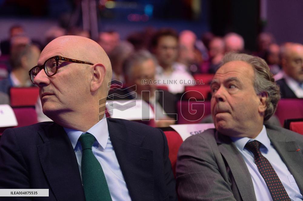 Ministerial Visits to Automotive Industry Day - Paris